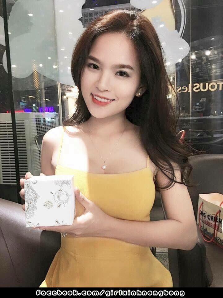 Girl xinh ngực khủng Ảnh Diễn Viên Trang Phi Ngực Khủng
